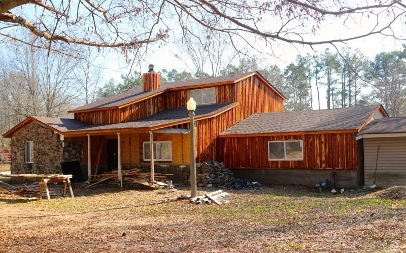 Rustic Siding Installation in Lake City, FL