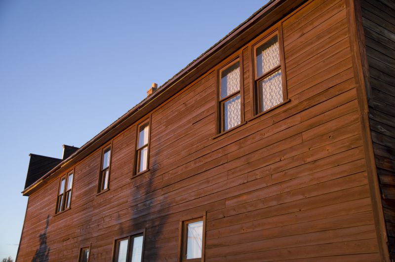 Wood Plank Siding Installation in Lake City, FL